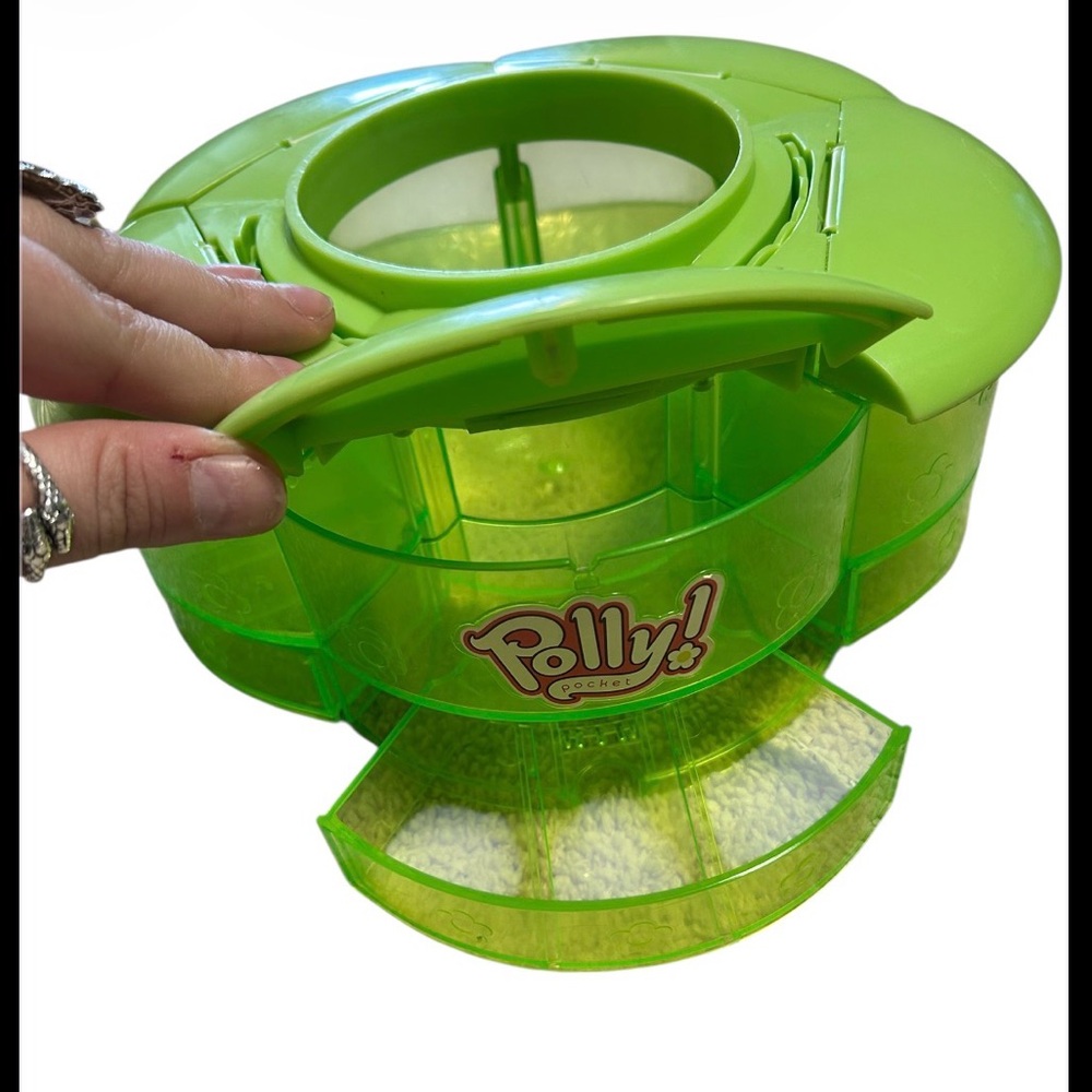 Polly Pocket Collectors 2004 Green Daisy Organizer Storage Container W Handle - Picture 3 of 6